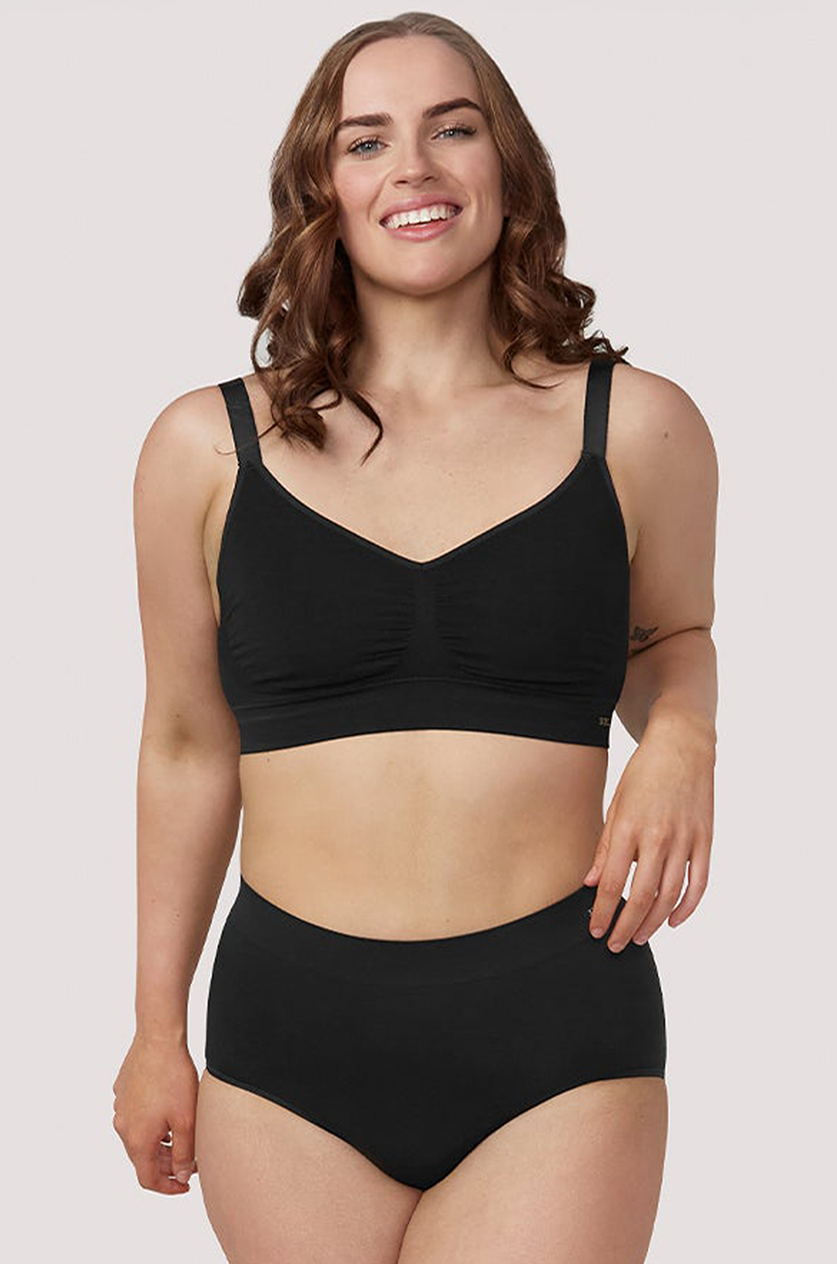 Women's Bamboo High Waist Knickers | Bamboo Adjustable Crop Bra | 2 pack | Bella Bodies Australia | Black