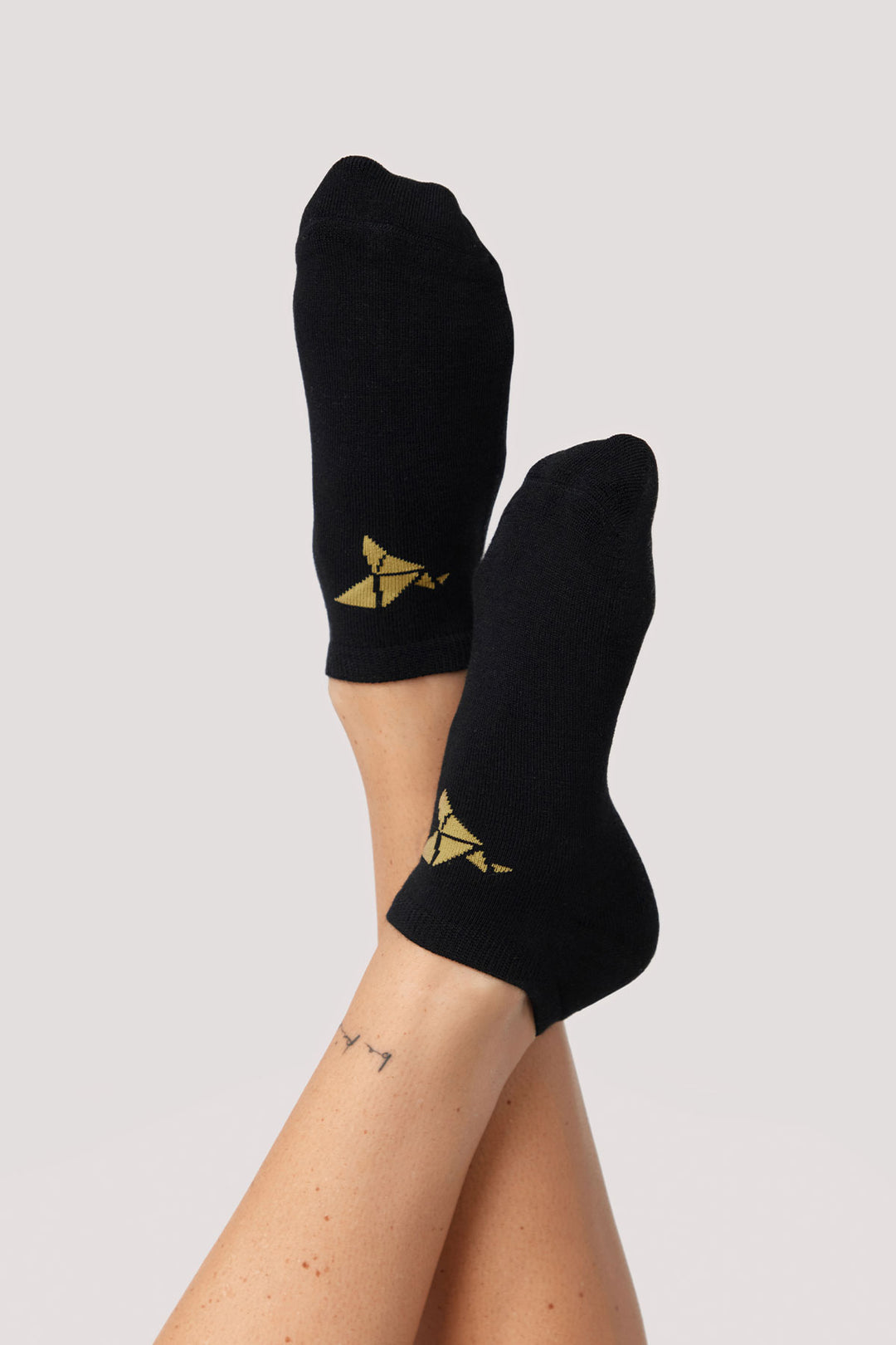Women's breathable cushioned ankle socks I Bella Bodies Australia | Black
