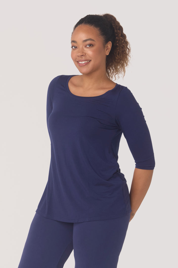 Hues Of The Sea BioLuxe™ capri flowy 3/4 pant, Black, Navy, Ocean.